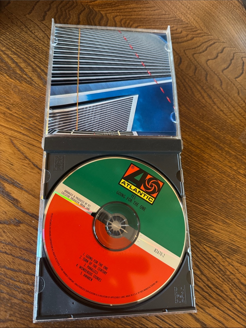Yes "Going for the One" CD - Picture 3 of 3